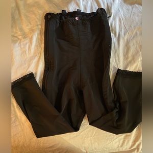 Design Veronique, compression garment, size M, black